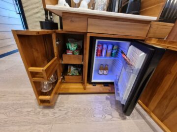 Hilton Maldives Amingiri Minibar