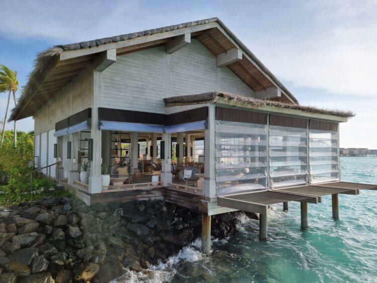 Hilton Maldives Amingiri Sip Tea Lounge