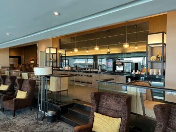 Malaysia Airlines Platinum Lounge Kuala Lumpur Buffet