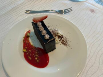 Malaysia Airlines Platinum Lounge Kuala Lumpur Fudge Brownie