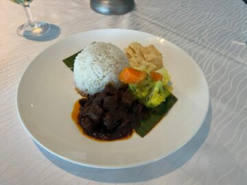 Malaysia Airlines Platinum Lounge Kuala Lumpur Malaysisches Rinderragout