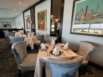 Malaysia Airlines Platinum Lounge Kuala Lumpur Restaurant