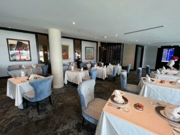 Malaysia Airlines Platinum Lounge Kuala Lumpur Restaurant4