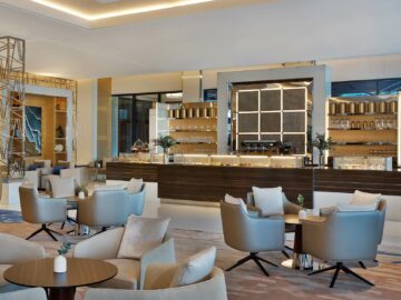 Marriott Resort Palm Jumeirah Dubai Lobby Copyright