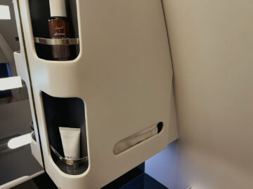 Swiss First Class Boeing 777 300er Bad Amenities 3