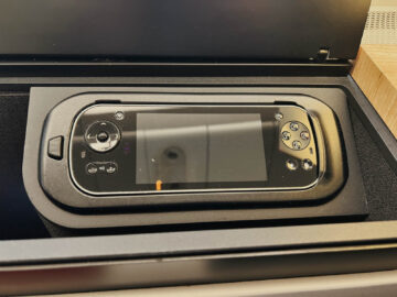 Swiss First Class Boeing 777 300er Ife Fernbedienung 1