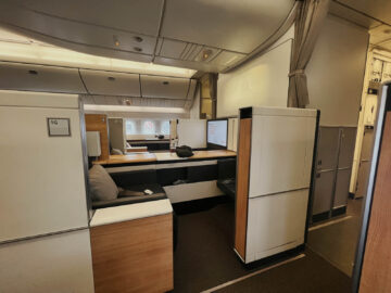 Swiss First Class Boeing 777 300er Kabine 2
