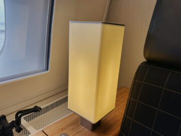 Swiss First Class Boeing 777 300er Lampe 4