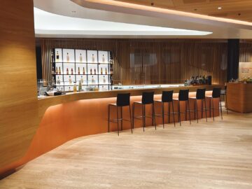 Swiss First Class Lounge Zuerich A Bar 12