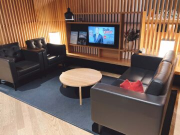 Swiss First Class Lounge Zuerich A Sitzecke 1