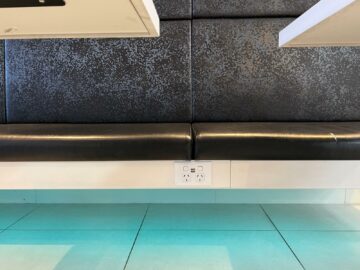Air New Zealand Queenstown Regional Lounge Anschluesse Bank