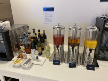 Air New Zealand Queenstown Regional Lounge Hochprozentiger Alkohol