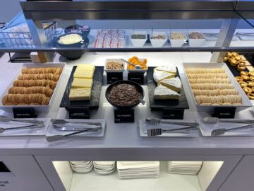 Air New Zealand Queenstown Regional Lounge Kaesebar