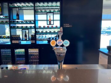 Air New Zealand Wellington Domestic Lounge Bierauswahl