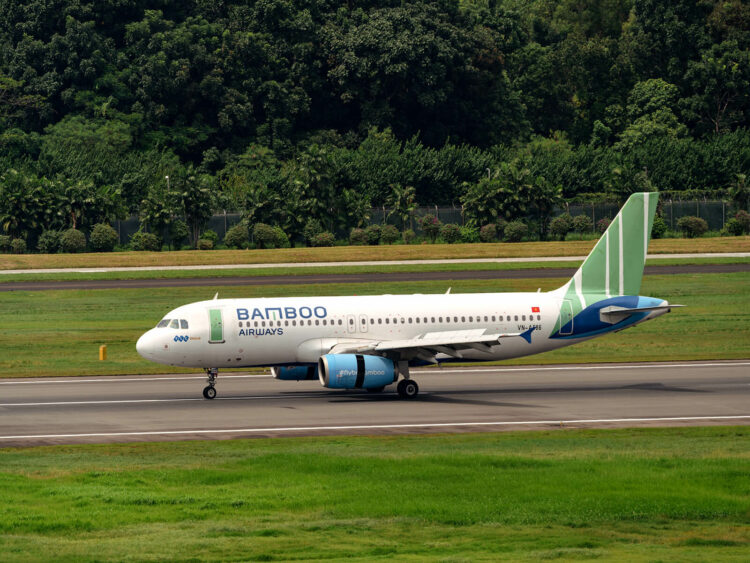 Flugzeug Bamboo Airways A320 Singapur