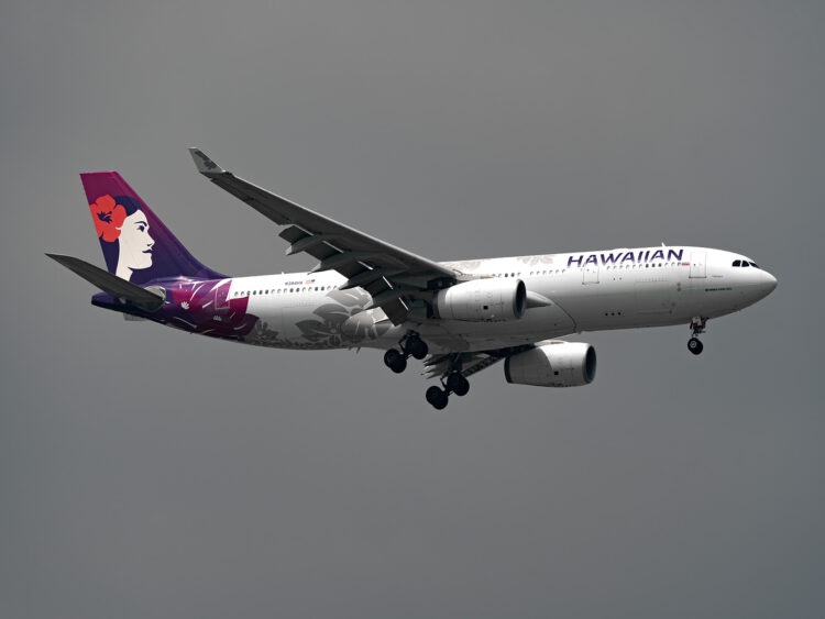 Flugzeug Hawaiian Airlines Airbus A330 200 Singapur