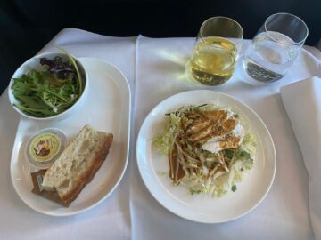 Qantas Airways Business Class Airbus A380 800 Chicken Salat