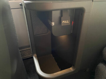 Qantas Airways Business Class Airbus A380 800 Stauchfach Unter Dem Tisch