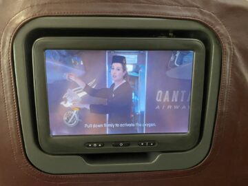 Qantas Business Class Boeing 737 800 Safety Video2