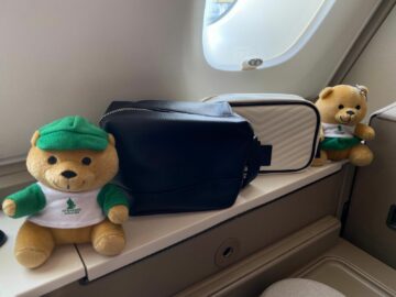 Singapore Airlines First Class Suites Airbus A380 800 Amenity Kits