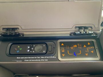 Singapore Airlines First Class Suites Airbus A380 800 Controller Sitz