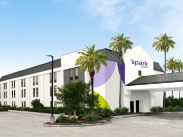 Spark By Hilton Fassade Copyright