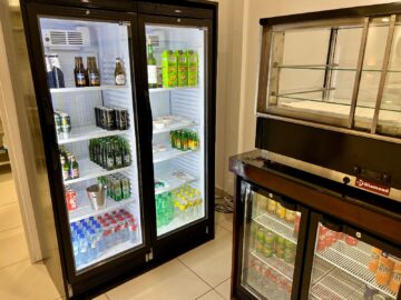 Ahs Business Class Lounge Cotonou Getraenke 4