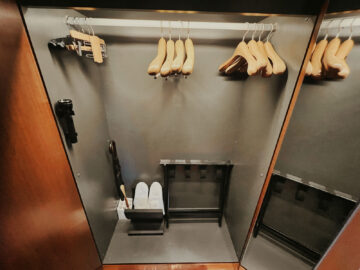 Mandarin Oriental Tokio Kleiderschrank 1