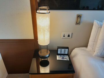 Mandarin Oriental Tokio Nachttisch 1