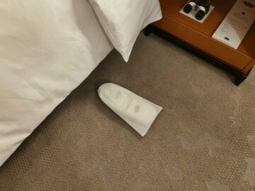 Mandarin Oriental Tokio Slipper Turndown Service 1