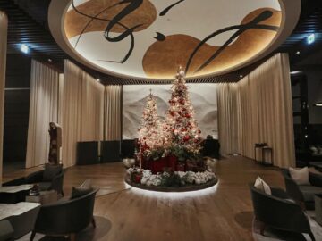 Four Seasons Hotel Tokyo At Otemachi Weihnachtsbaum Rezeption 3