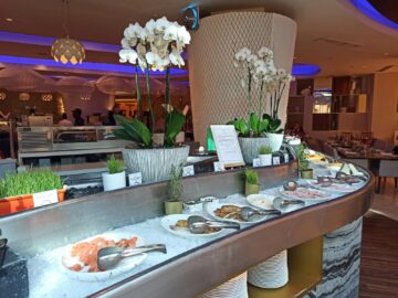 Intercontinental Doha Beach Fruehstueck Aufschnitt
