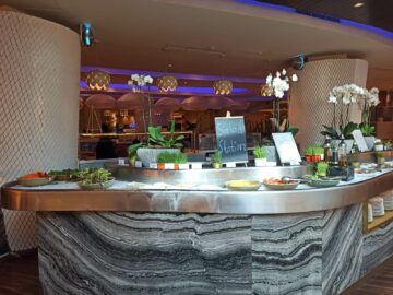 Intercontinental Doha Beach Fruehstueck Salad Station
