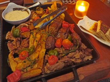 Intercontinental Doha Beach Mykonos Restaurant Abendessen