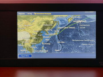 Japan Airlines Boeing 777 300er Airshow 4
