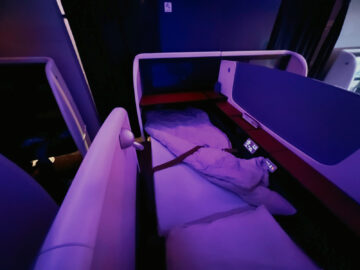 Japan Airlines First Class Boeing 777 300er Bett 5