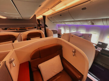Japan Airlines First Class Boeing 777 300er Kabine 11