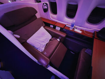 Japan Airlines First Class Boeing 777 300er Sitz Lounge Position 1