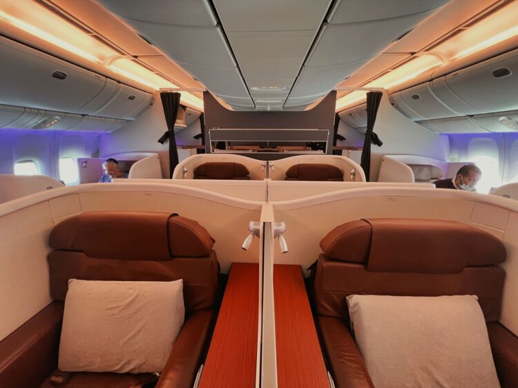 Japan Airlines First Class Boeing 777 300er Sitze Mitte 3