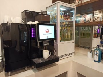 Japan Airlines Sakura Lounge Frankfurt Kaffeemaschine