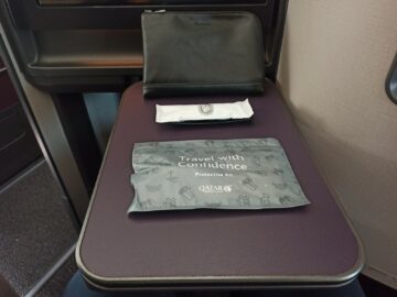 Qatar Airways Business Class Boeing 787 9 Amenity Kit Und Protective Kit