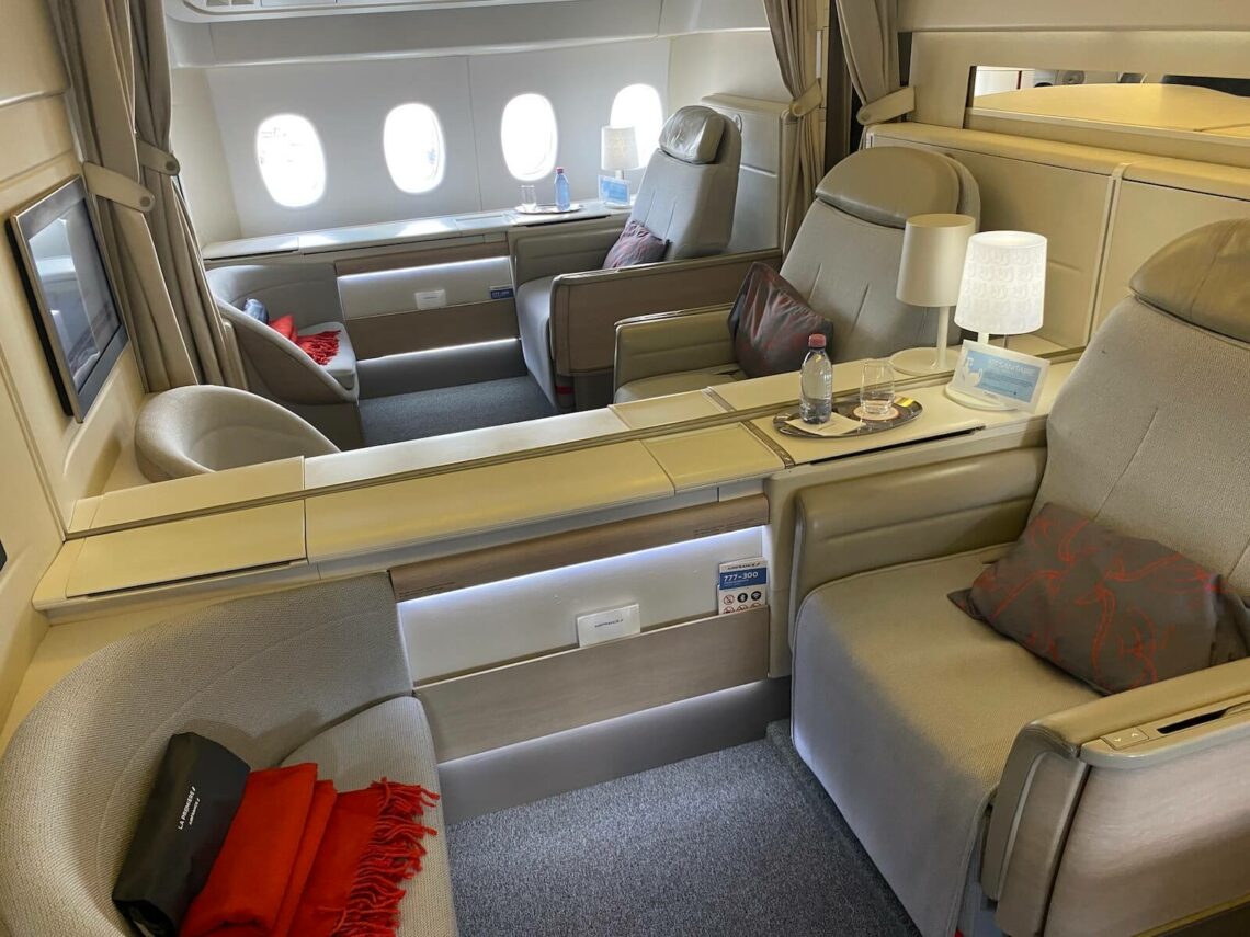 Air France La Première First Class Boeing 777 300 Blick In Die Kabine3