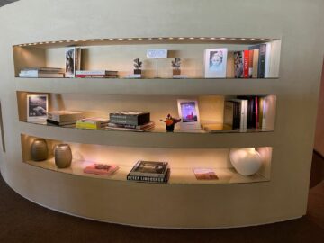 Air France La Première Lounge Paris Charles De Gaulle Buecherauswahl