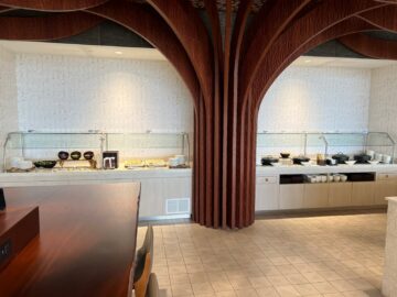 Ana Lounge Honolulu Blick Auf Das Buffett