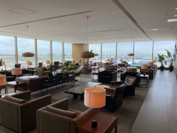 Cathay Pacific Lounge Tokio Haneda Blick In Die Lounge2