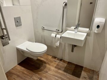Dan Lounge Concourse C Tel Aviv Ben Gurion Airport Wc 2