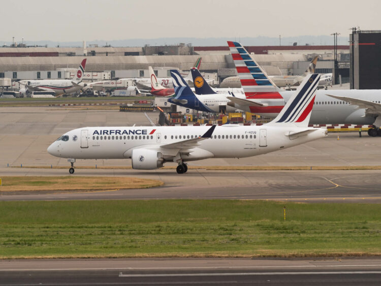Flugzeuge Air France A220 London