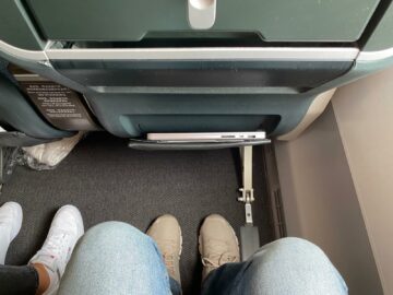 Cathay Pacific Premium Economy Airbus A350 900 Beinfreiheit