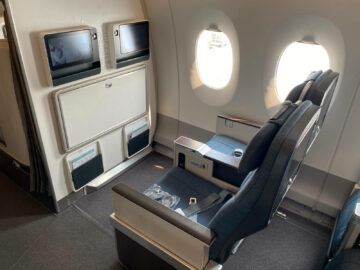 Cathay Pacific Premium Economy Airbus A350 900 Erste Reihe