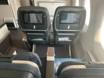 Cathay Pacific Premium Economy Airbus A350 900 Sitze Von Hinten